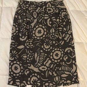 VGUC Diane von Furstenberg skirt, black/tan, size 8